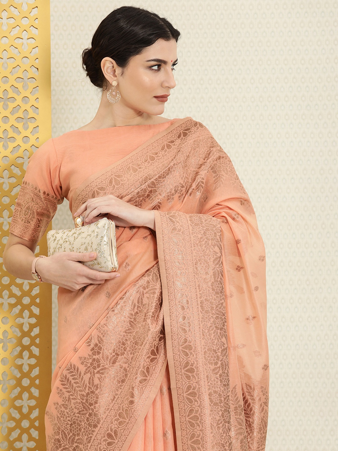 

House of Pataudi Peach-Coloured & Bronze-Toned Ethnic Motifs Zari Saree