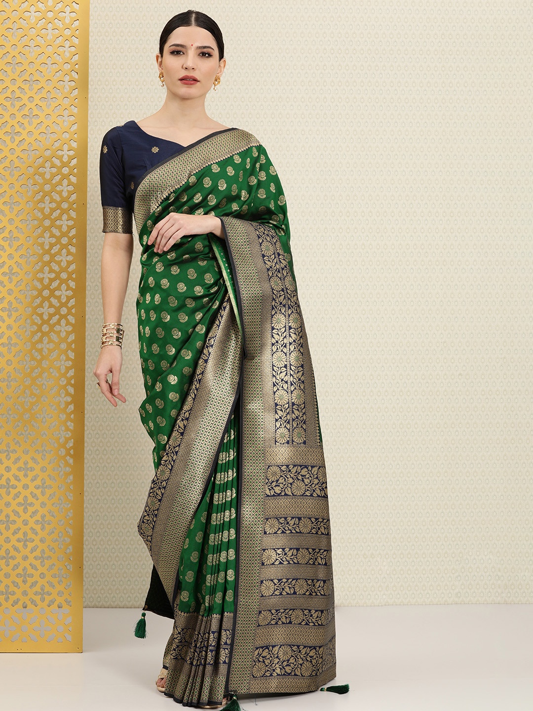 

House of Pataudi Green & Blue Ethnic Motifs Zari Silk Blend Banarasi Saree