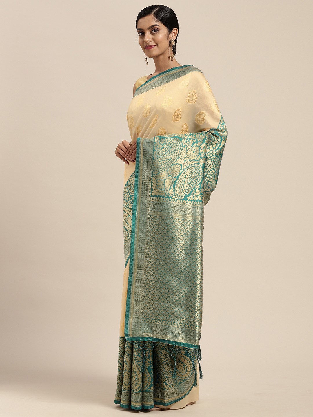 

Mitera Off White & Blue Woven Design Zari Silk Blend Banarasi Saree