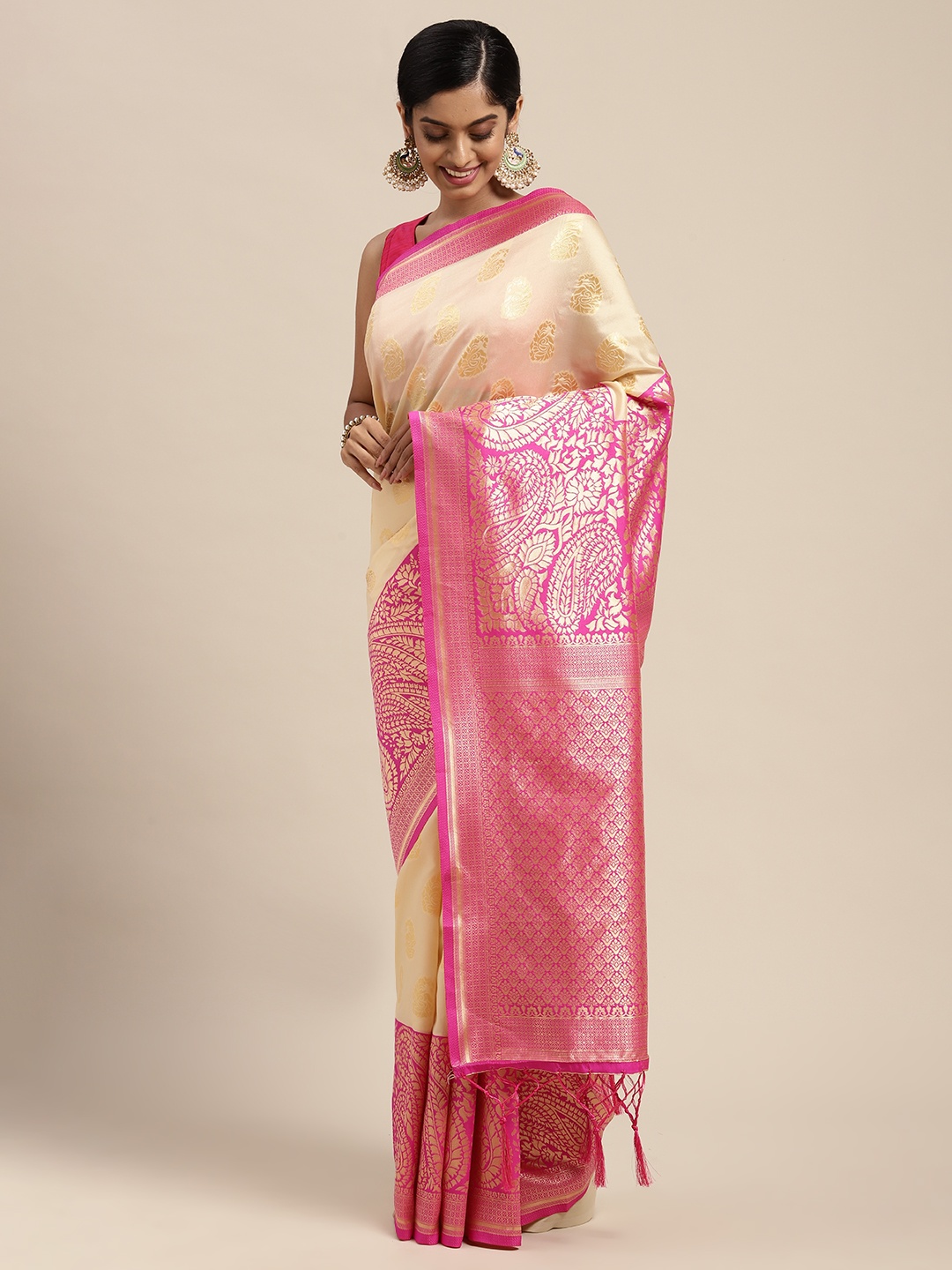 

Mitera Off White & Pink Woven Design Zari Silk Blend Banarasi Saree