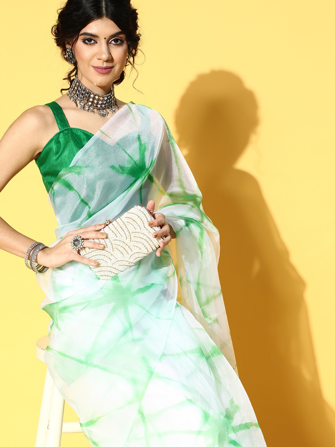 

Mitera Tie and Dye Saree with Solid Border, White