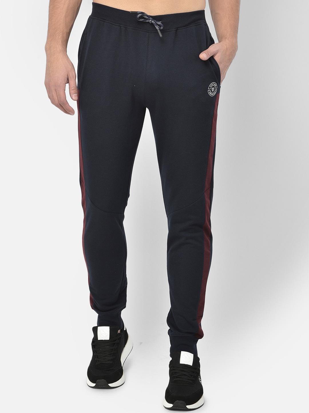 

Richlook Men Navy Blue & Maroon Solid Joggers