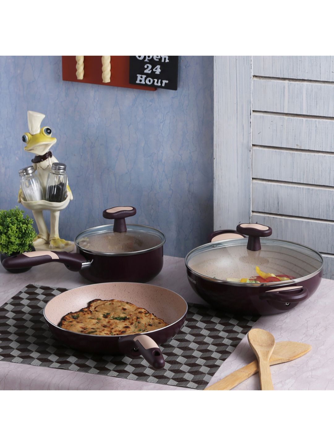 

Wonderchef Maroon & Beige Aluminum Nonstick Cookware Set-5 Piece