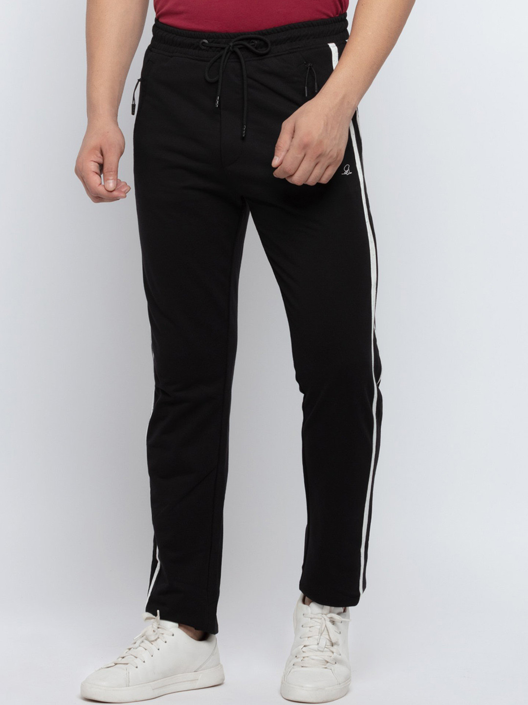

Status Quo Men Black Solid Track Pants