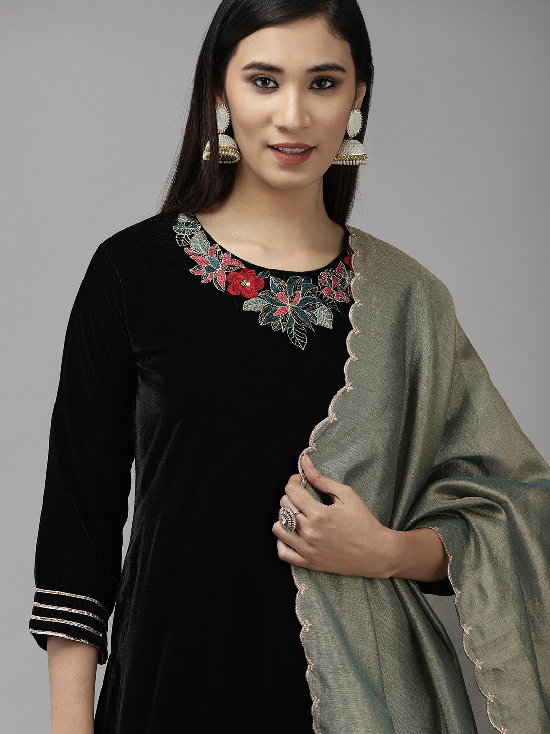 

Indo Era Women Black & Green Floral Embroidered Kurta with Palazzos & With Dupatta