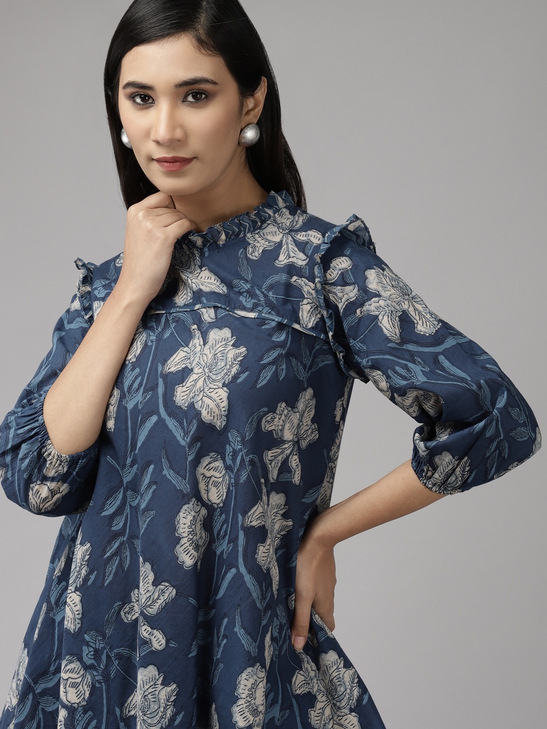 

Indo Era Women Blue & Off-White Floral Printed Straight Tunic With Trouser Set