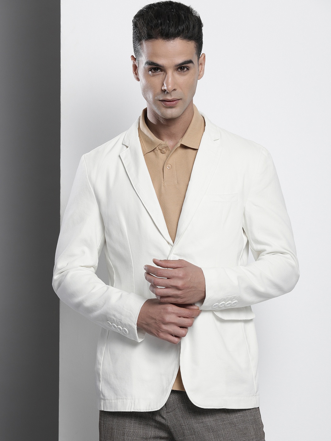 

The Indian Garage Co Men Solid Cotton Blazer, Off white