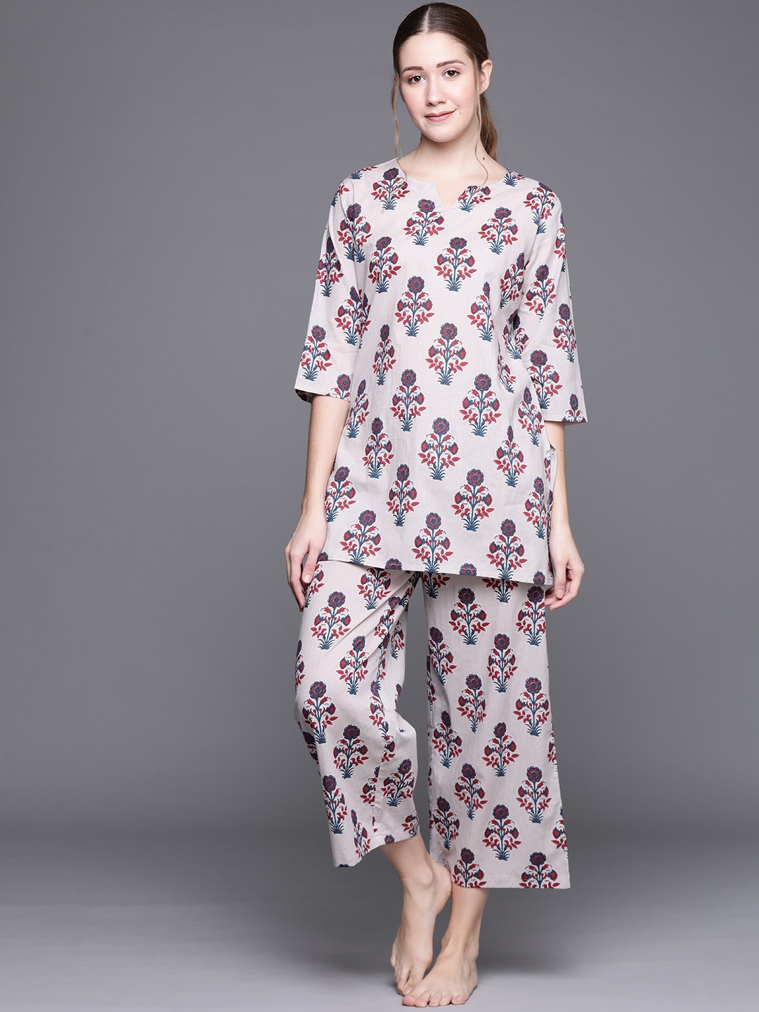 

Libas Grey Cotton Printed Straight Night Kurti And Grey Cotton Printed Pyjamas