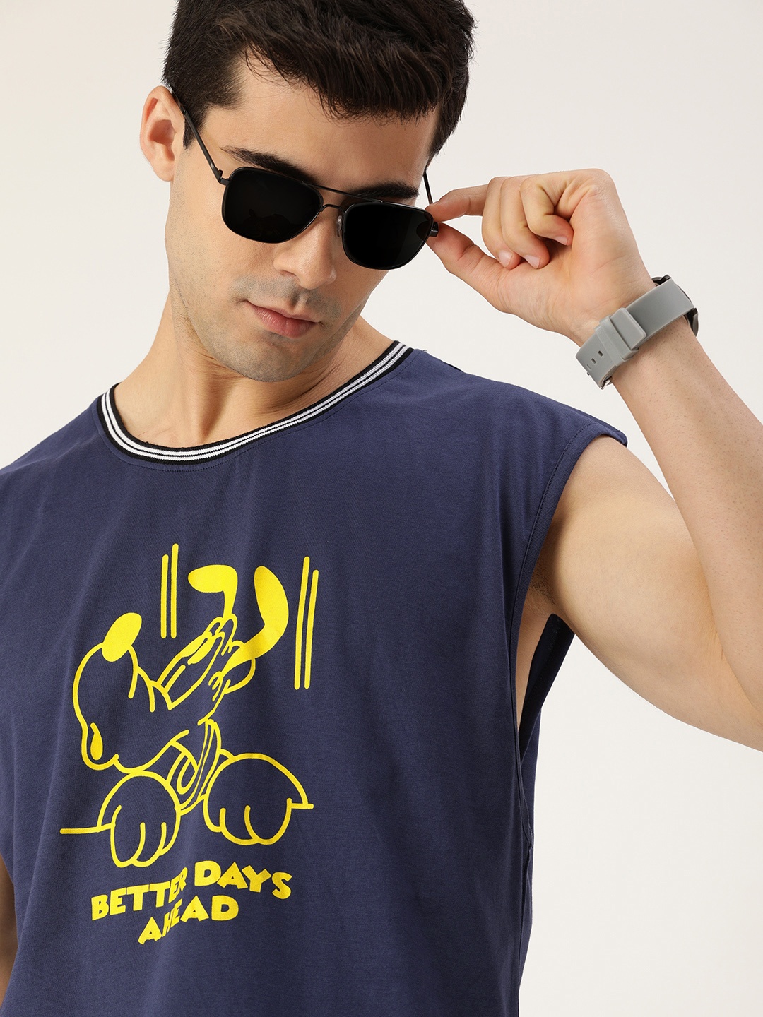 

Kook N Keech Disney Men Navy Blue & Yellow Typography Printed Pure Cotton T-shirt