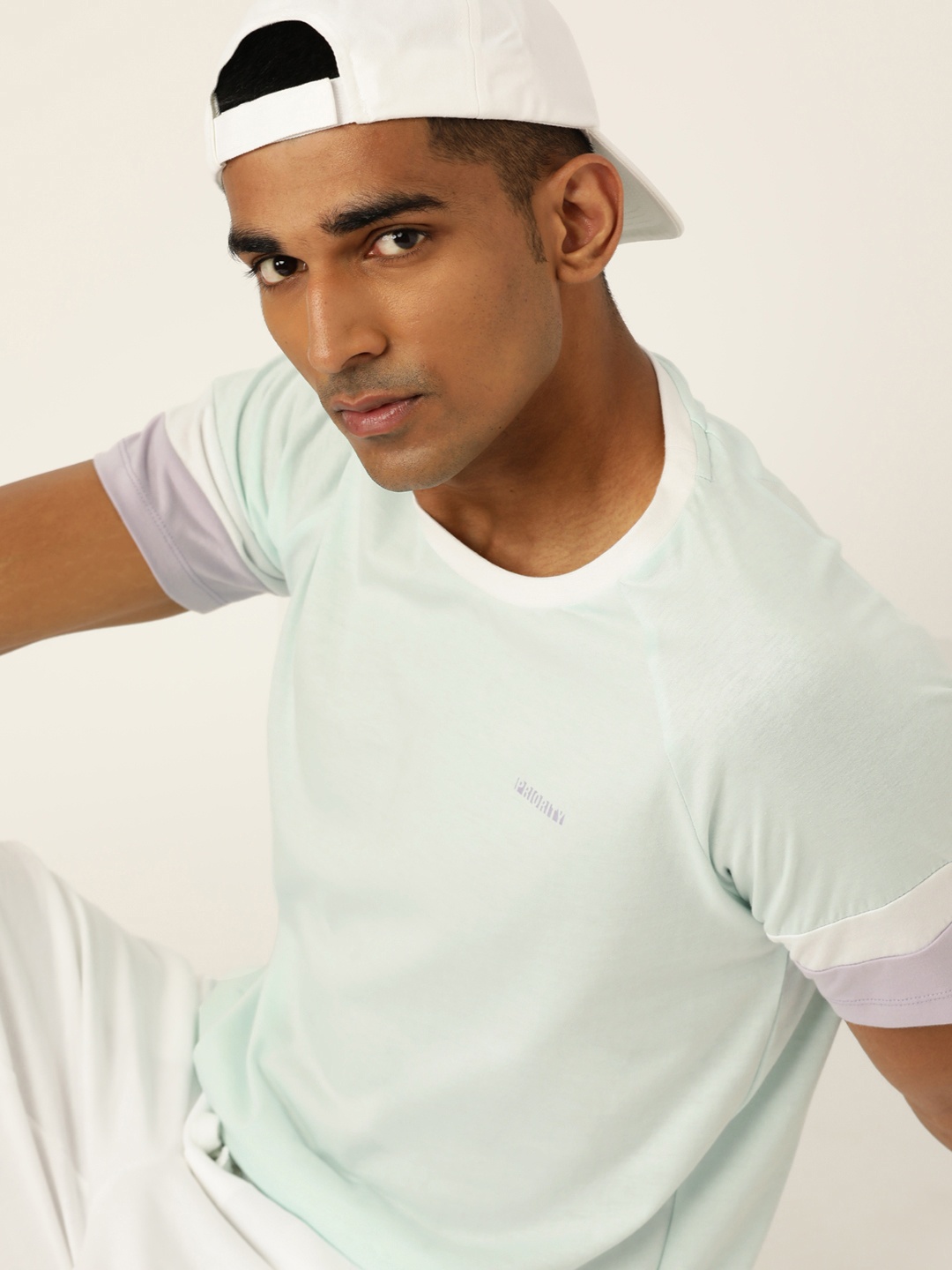 

Kook N Keech Men Blue Pure Cotton Relaxed T-shirt