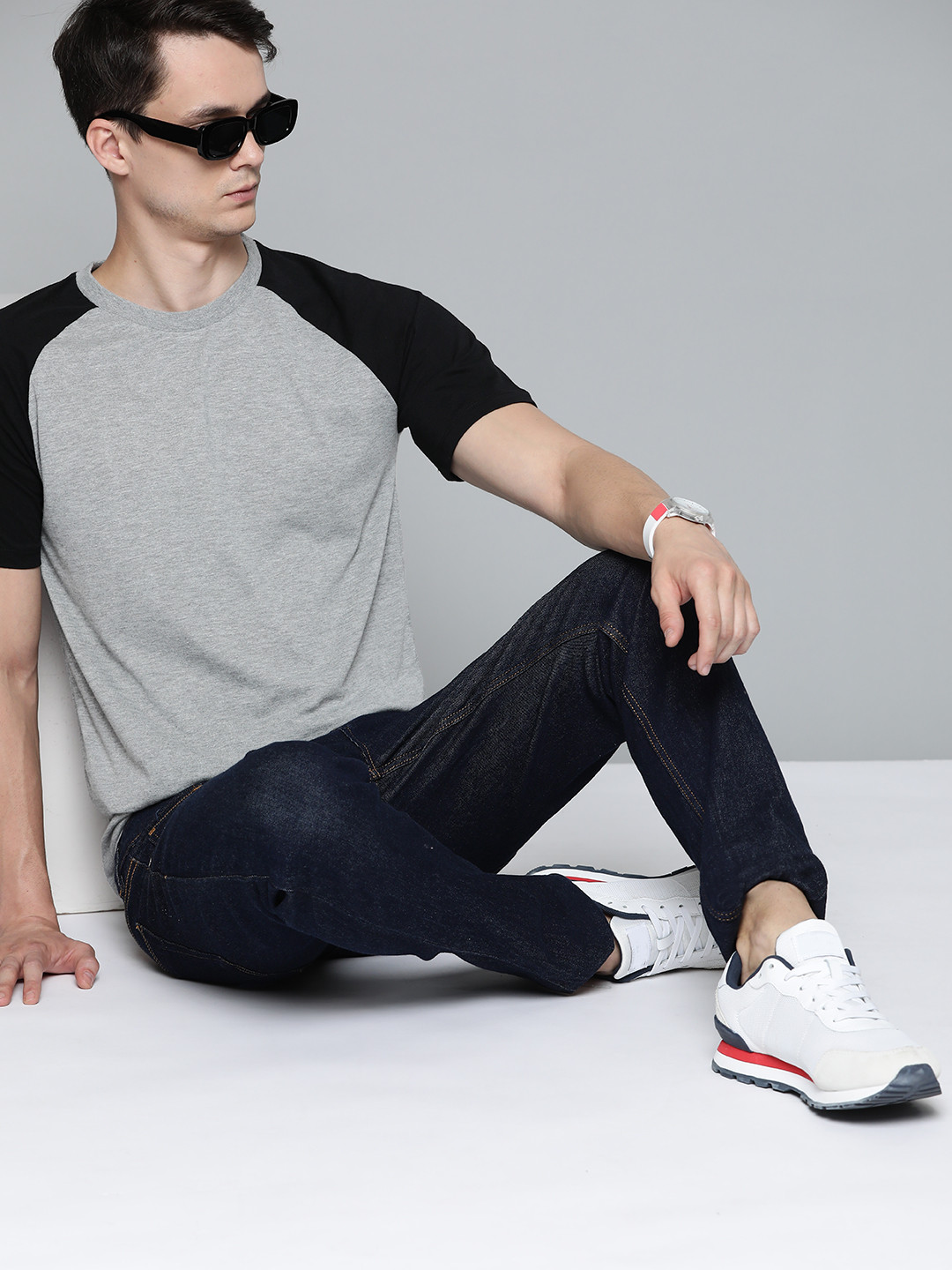 

Kook N Keech Men Grey Melange Solid T-shirt