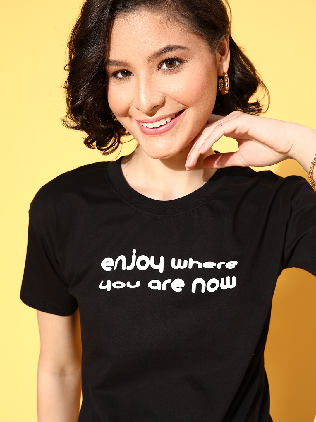 

Kook N Keech Women Black & White Typography Printed Pure Cotton T-shirt
