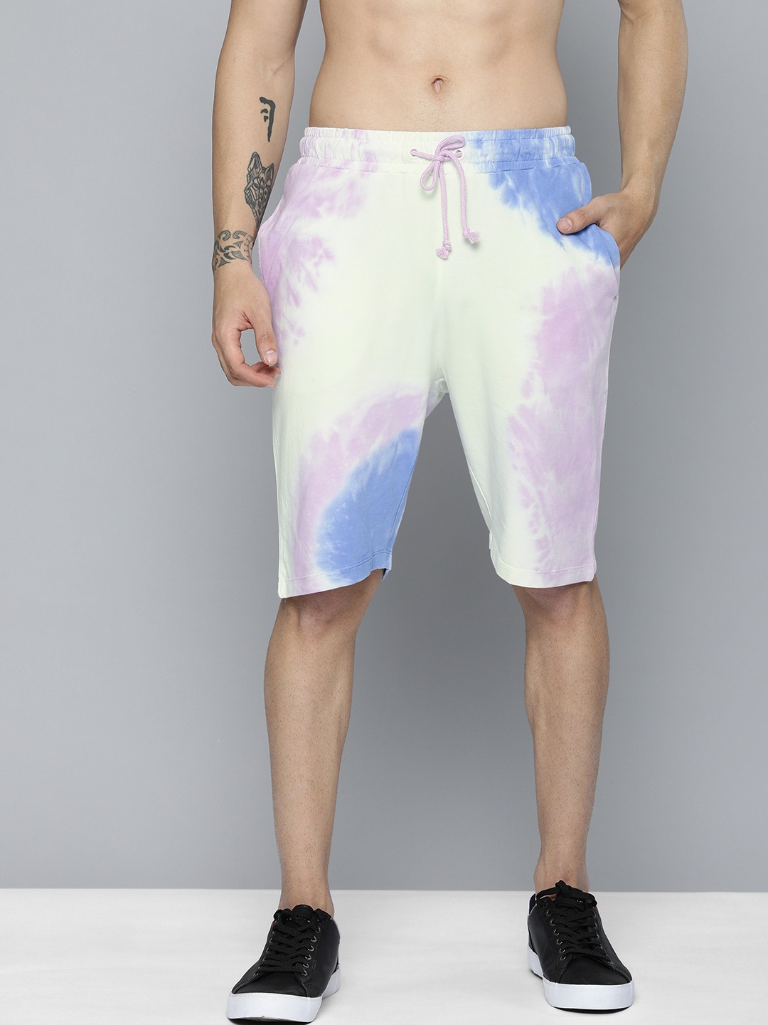 

Kook N Keech Men Blue And Purple Tie And Dye Printed Pure Cotton Regular Shorts