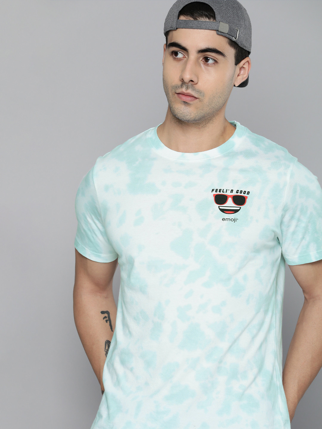

Kook N Keech Emoji Men Blue & White Tie and Dye Printed Pure Cotton T-shirt