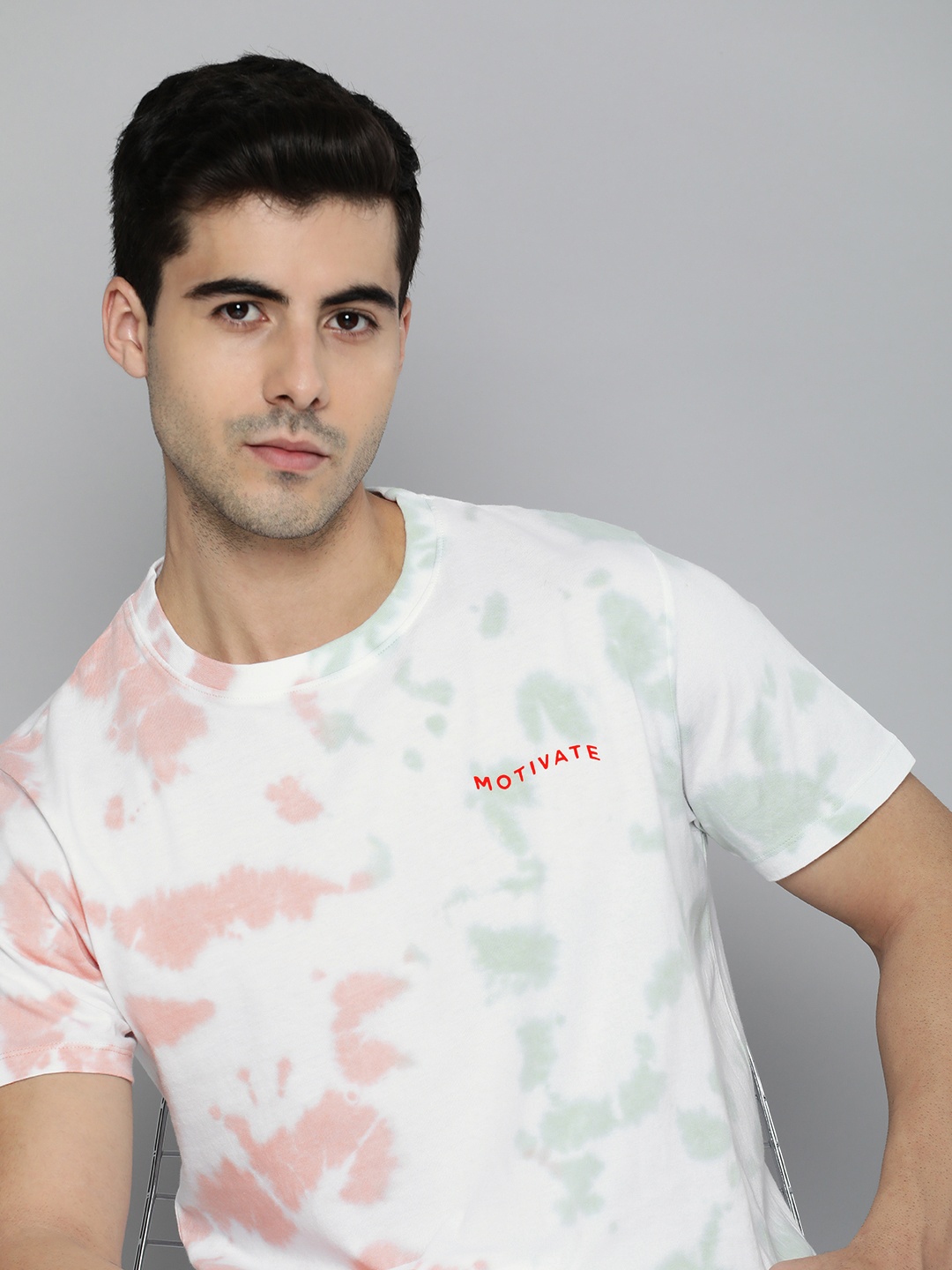 

Kook N Keech Men White & Green Tie and Dye Relaxed T-shirt
