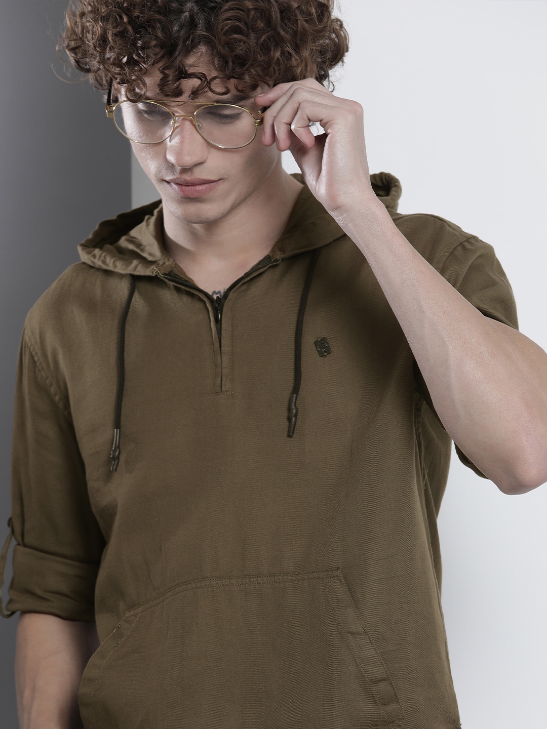 

The Indian Garage Co Men Olive Green Casual Shirt