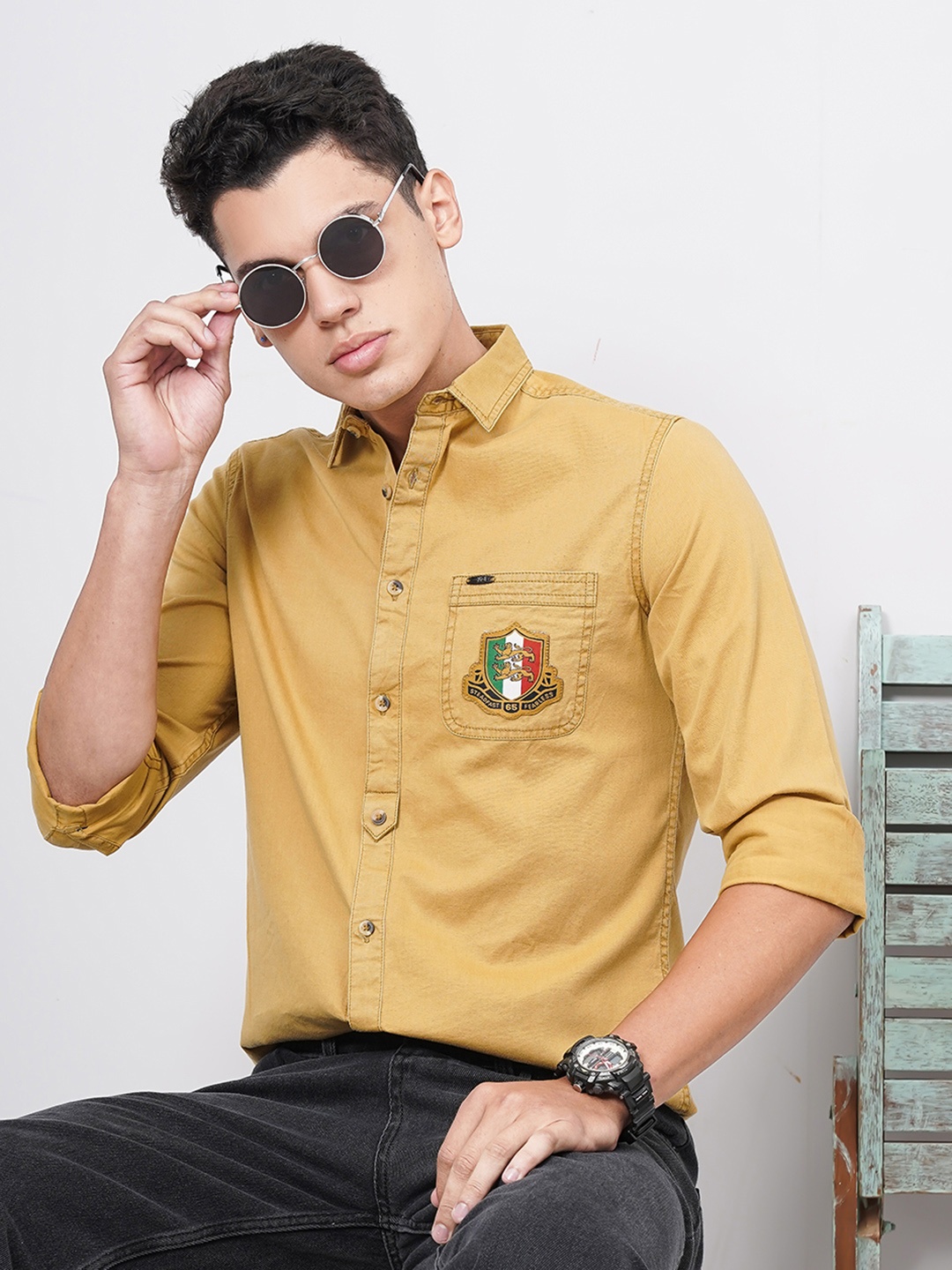 

The Indian Garage Co Men Mustard Regular Fit Opaque Solid Casual Shirt