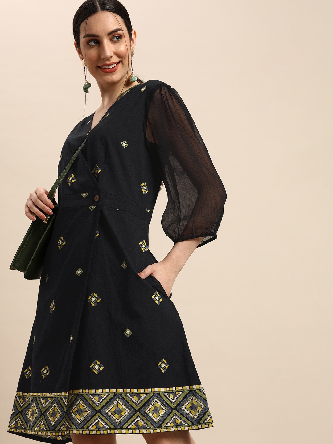 

Anouk Black & Yellow Ethnic Motifs Pure Cotton Puff Sleeves Dress