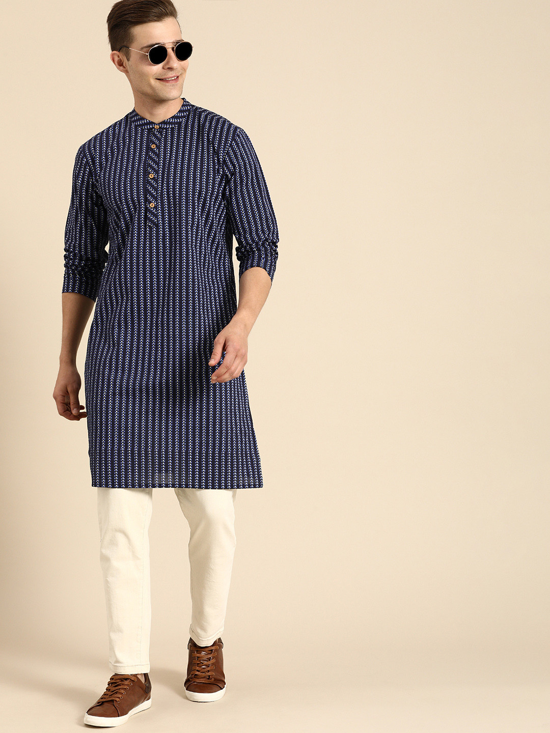 

Anouk Men Navy Blue & White Ethnic Motifs Pure Cotton Printed Kurta