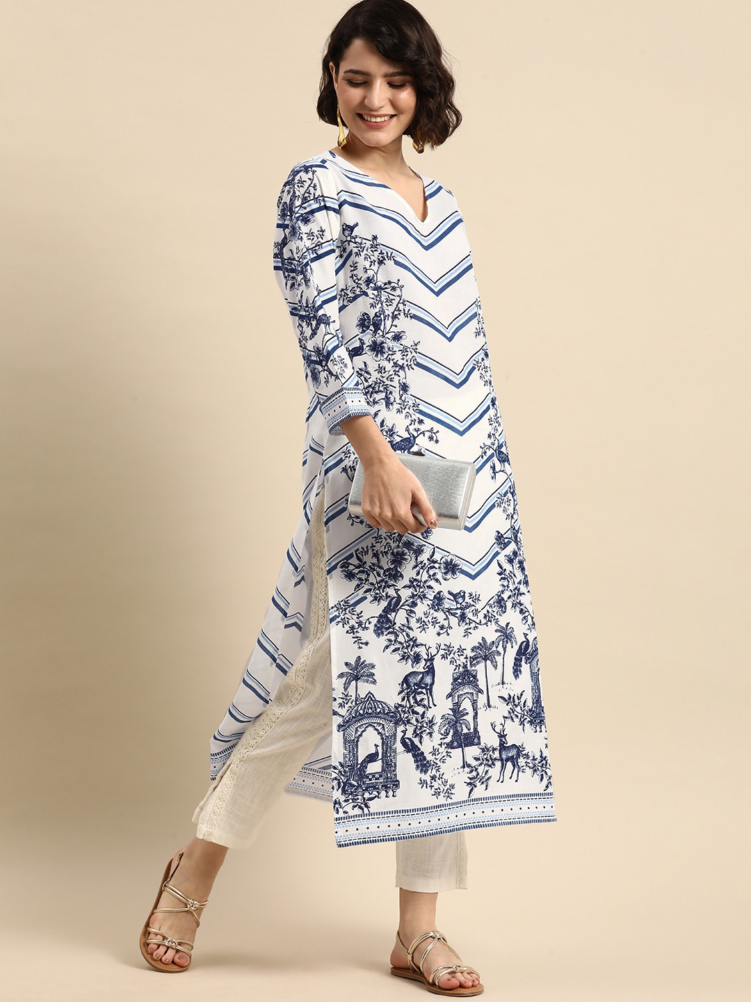 

Anouk Women White & Blue Floral Printed Kurta