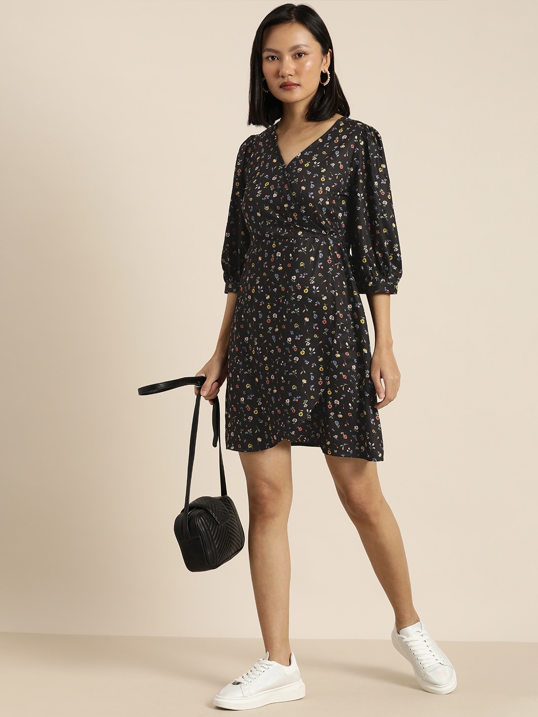 

her by invictus Women Black & Green Floral Printed Wrap Dress