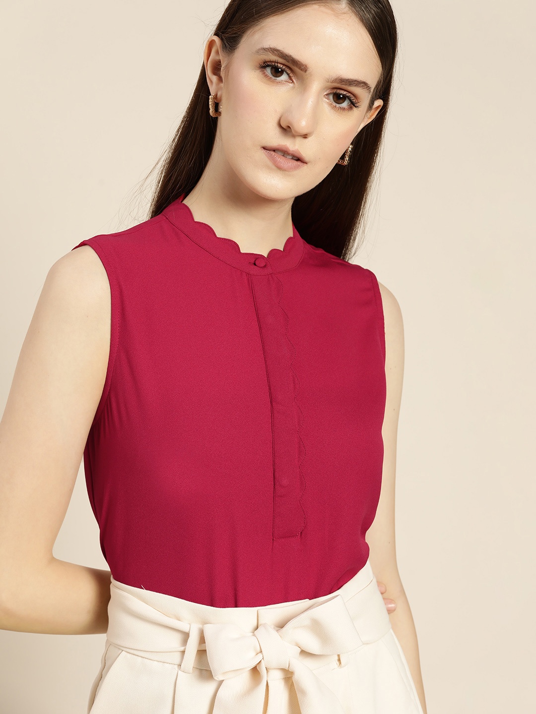 

her by invictus Maroon Solid Mandarin Collar Top