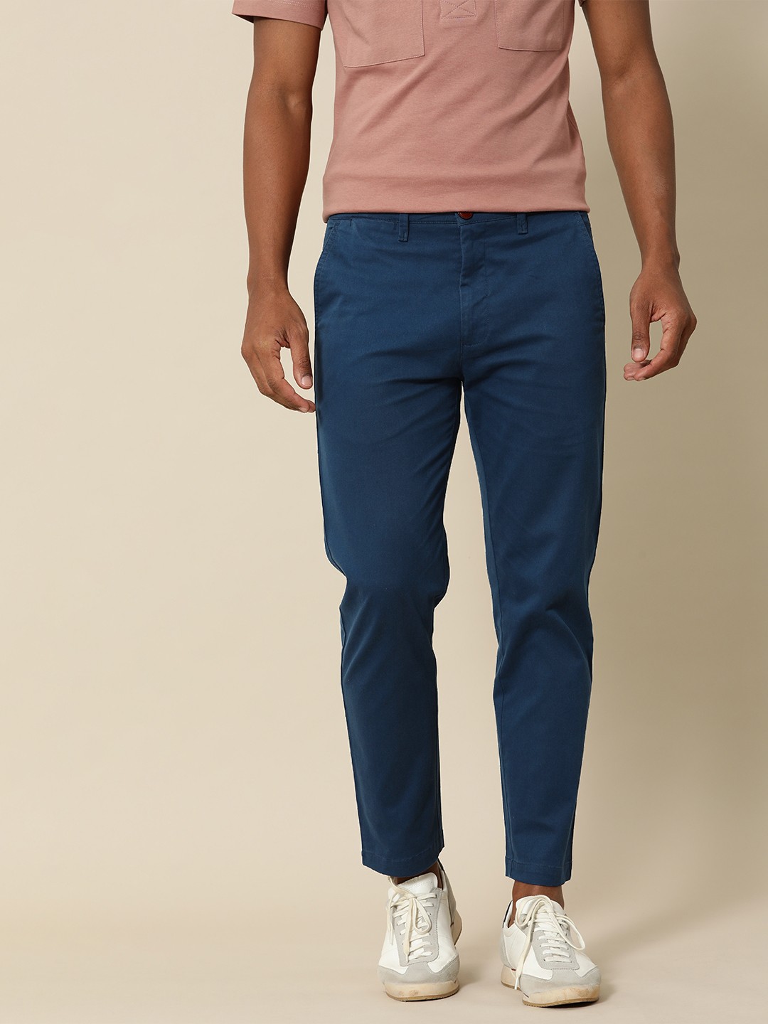 

Mr Bowerbird Men Navy Blue Solid Tailored Fit Regular Trousers