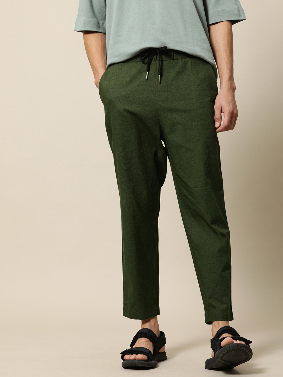 

Mr Bowerbird Men Olive Green Liberal Fit Cotton Linen Trousers