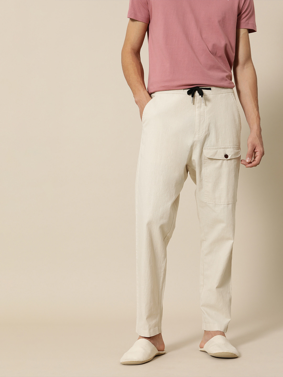 

Mr Bowerbird Men Off White Liberal Fit Cotton Linen Trousers