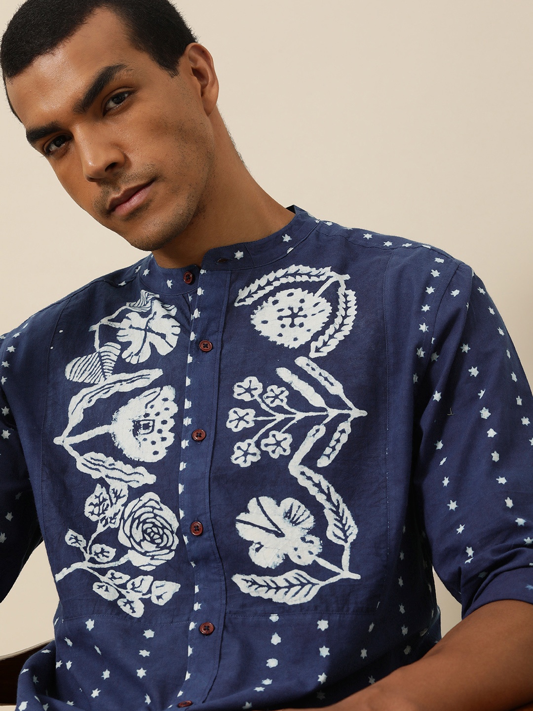 

Mr Bowerbird Men Navy Blue Tailored Fit Floral Printed Pure Cotton Casual Shirt