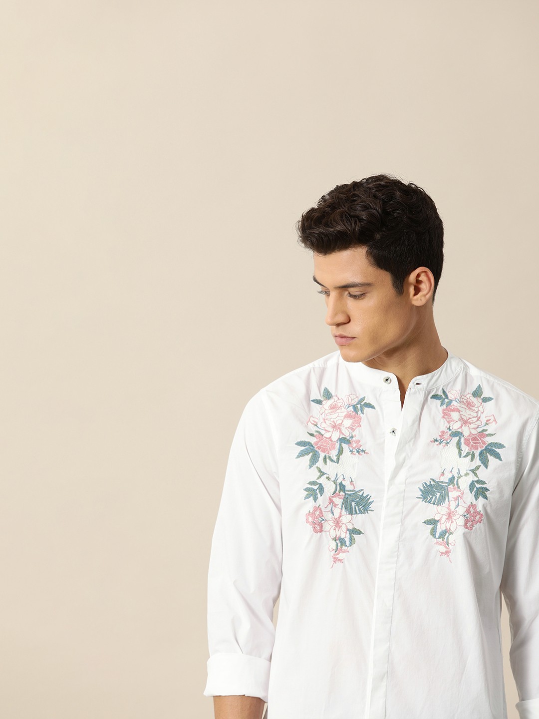 

Mr Bowerbird Men White Floral Embroidered Detailed Casual Shirt