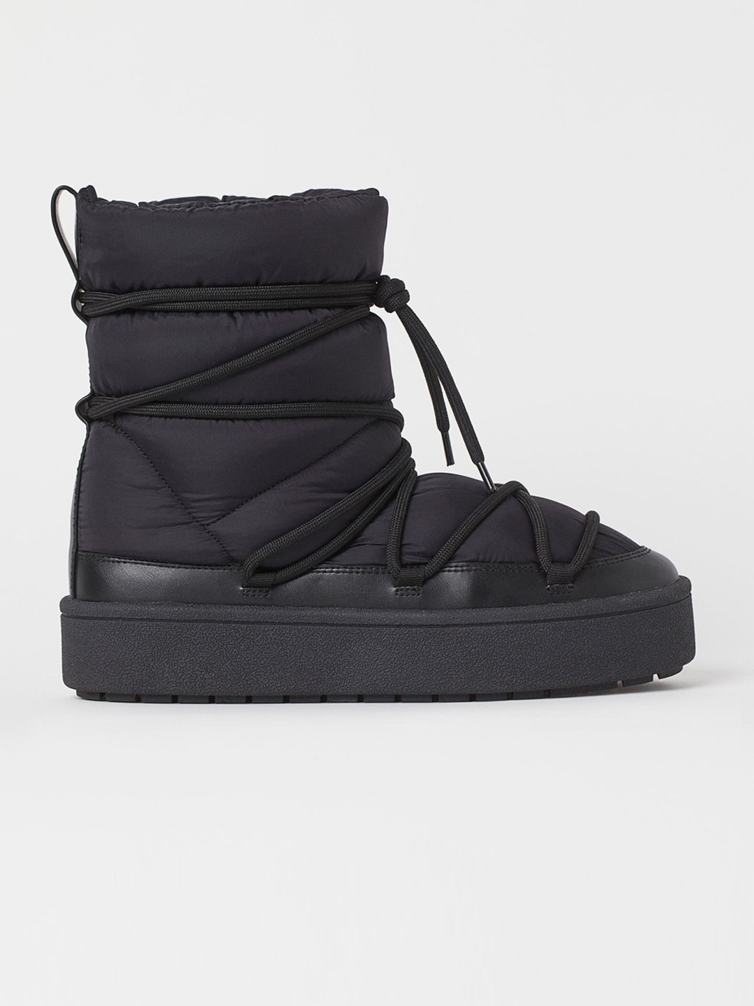 

H&M Woman Black Padded boots