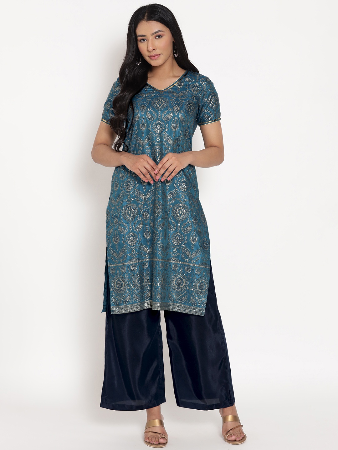 

AURELIA Women Blue Ethnic Motifs Printed Kurta with Palazzos