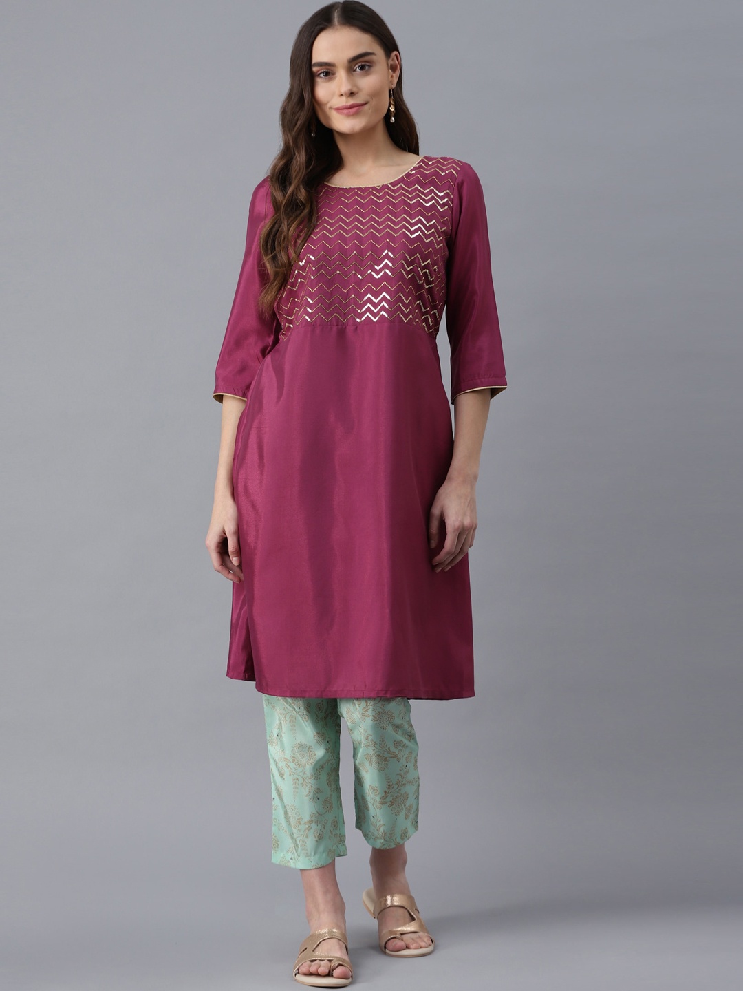 

AURELIA Women Purple Floral Embroidered Regular Sequinned Kurta with Trousers