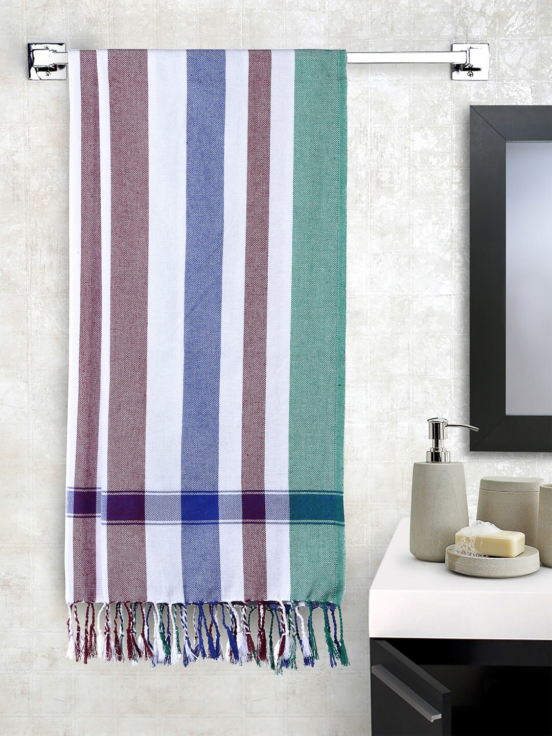

Arrabi Set Of 2 White & Blue Striped 210 GSM Cotton Bath Towels