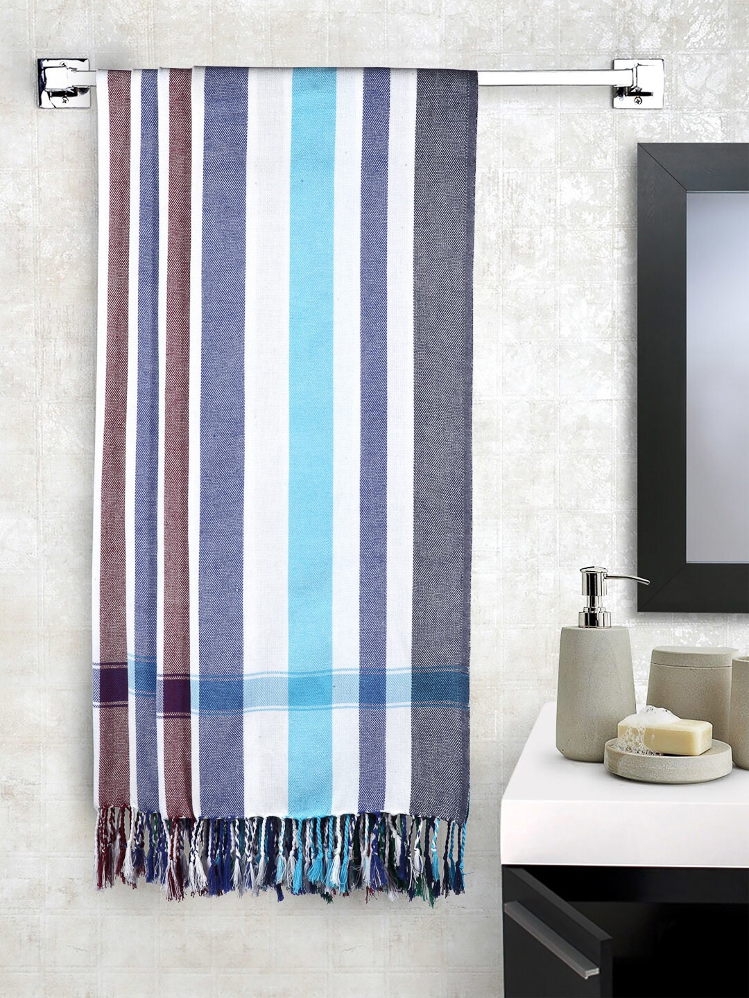 

Arrabi Set Of 4 White & Blue Striped 210 GSM Cotton Bath Towels