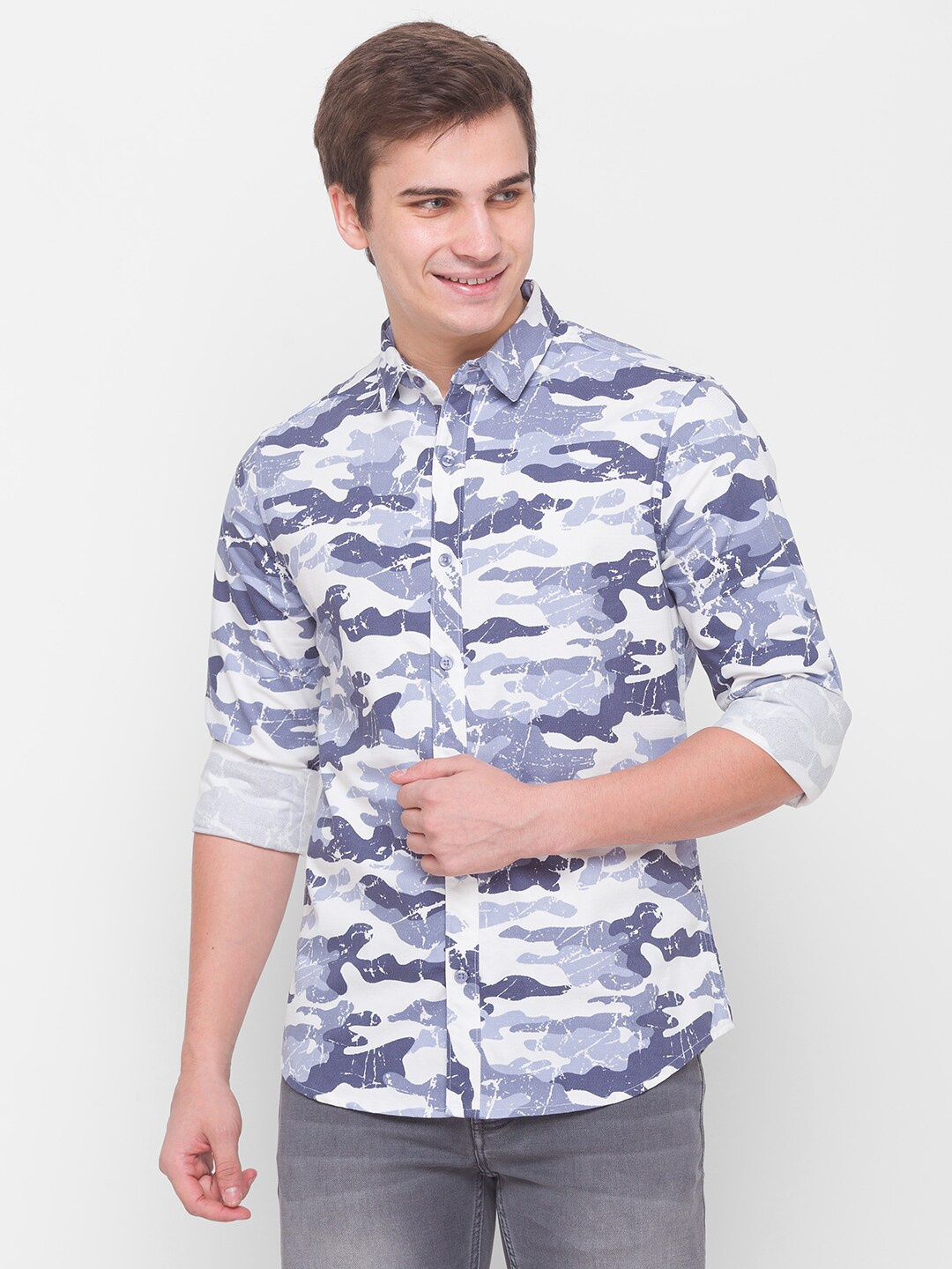 

Globus Men Blue Opaque Printed Casual Shirt