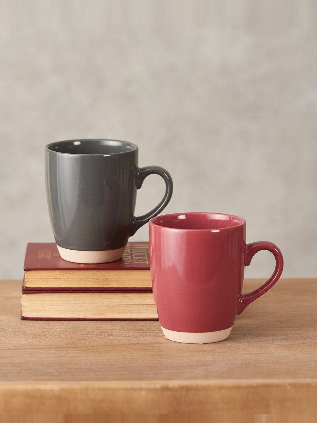 

THEDECORKART Set of 2 Grey & Maroon Solid Ceramic Glossy Mugs