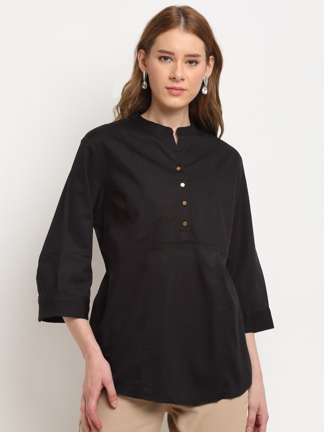 

Crozo By Cantabil Black Mandarin Collar Checked Cotton Tunic