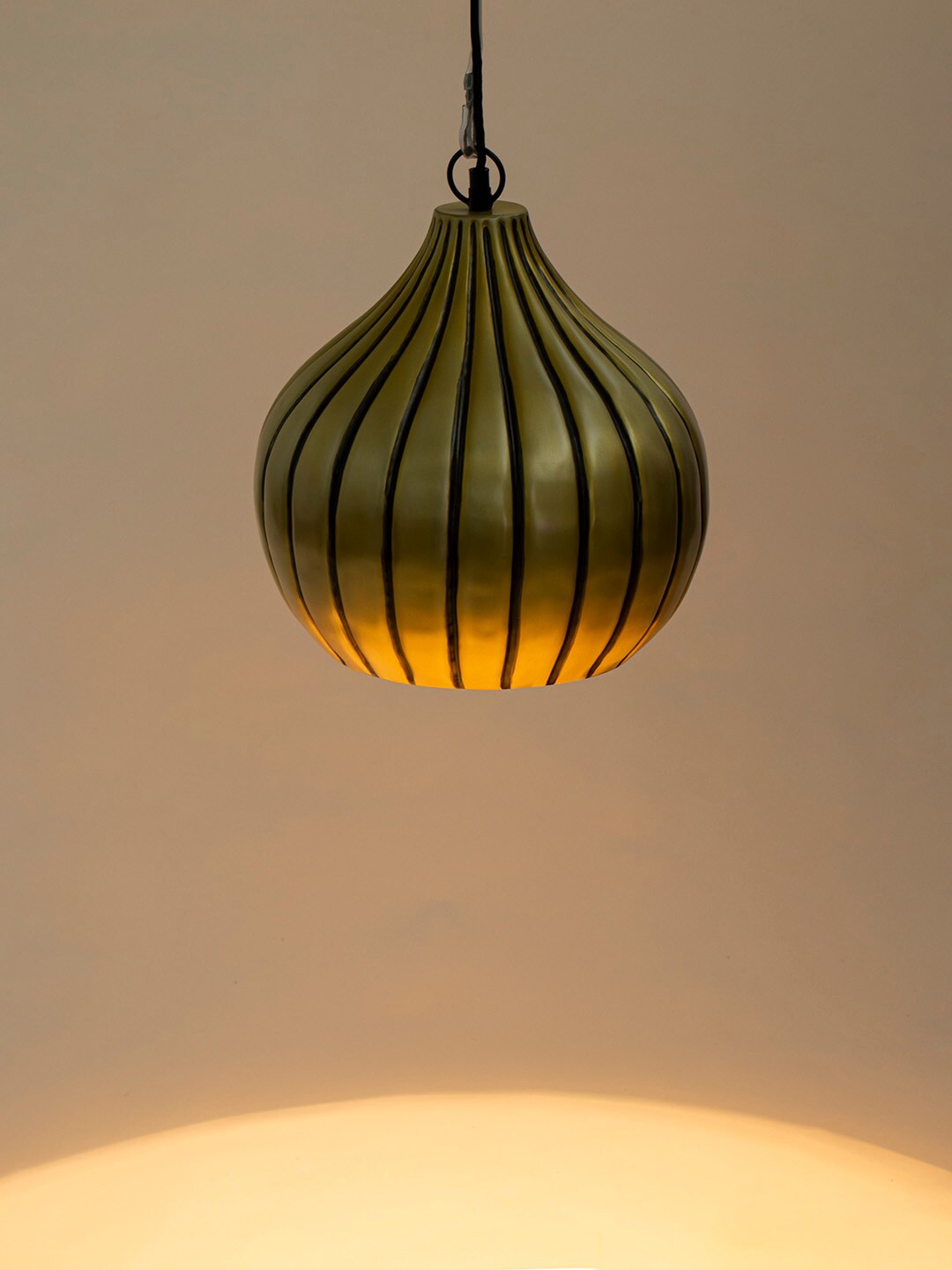 

Fabindia Gold Semi-sphere Shaped Comtemporary Textured Metal Wall Lamps