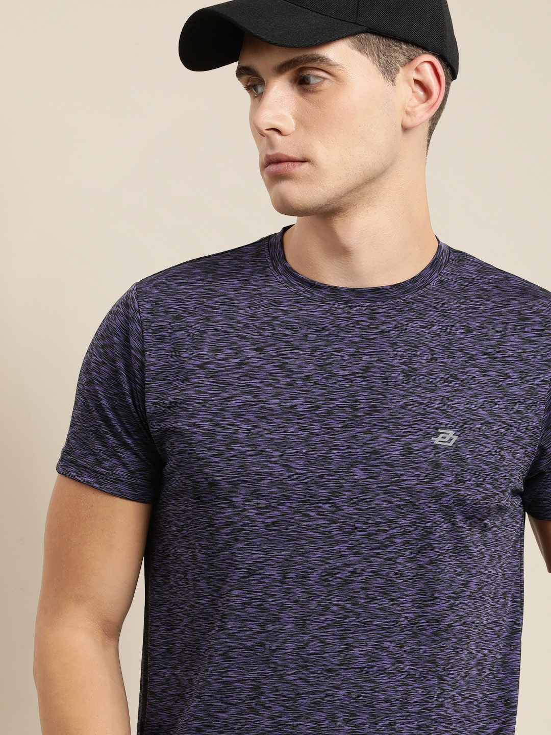

Difference of Opinion Men Purple & Black Abstract Printed T-shirt