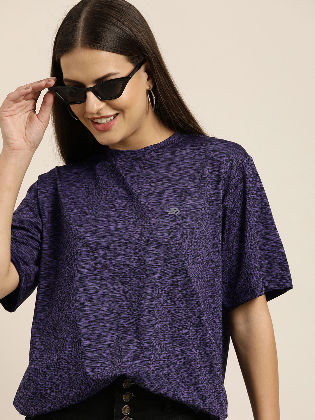 

Difference of Opinion Women Violet & Black Abstract Print Drop-Shoulder Sleeves T-shirt