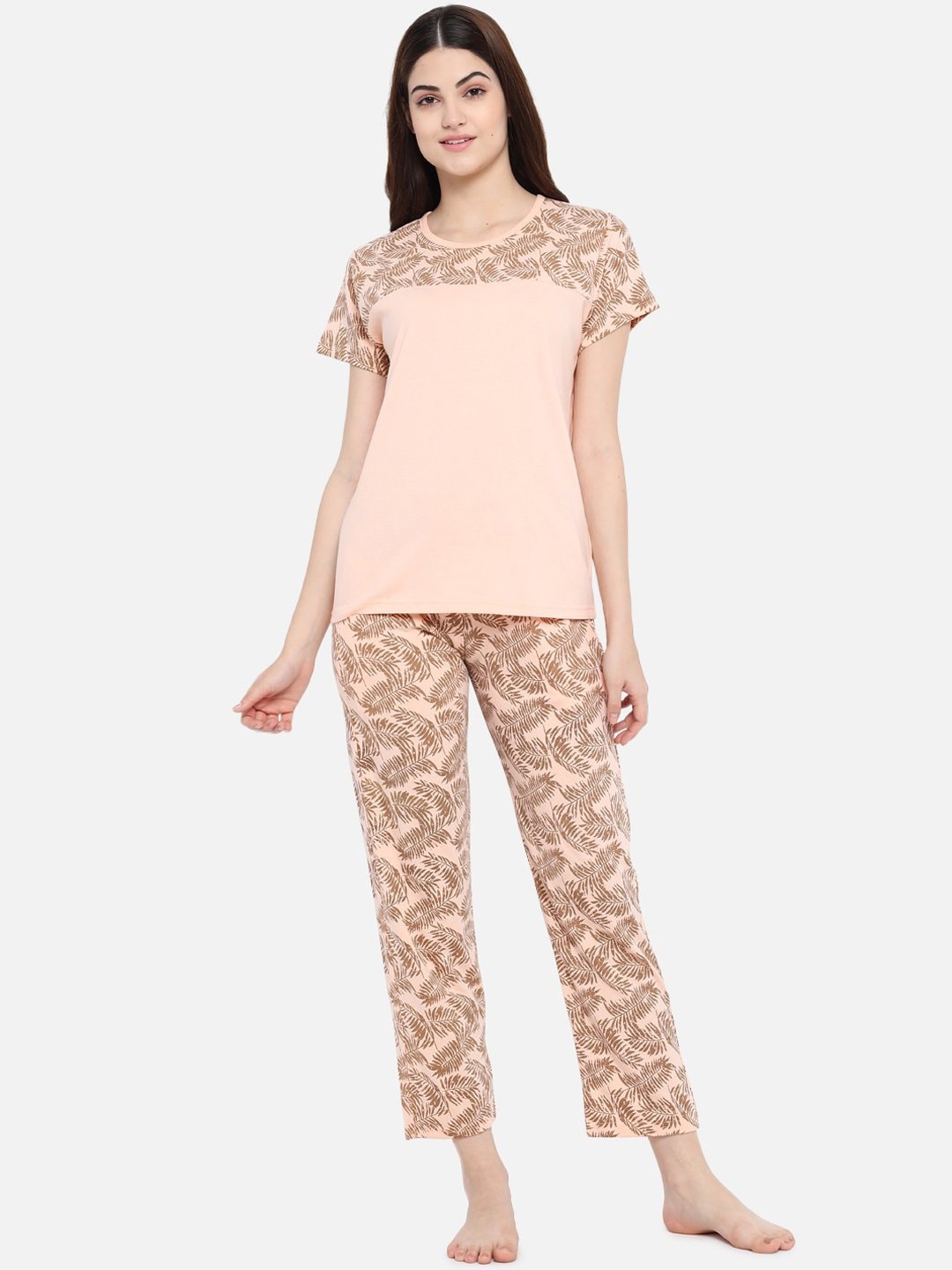 

Klamotten Women Peach-Coloured & Brown Printed Night suit