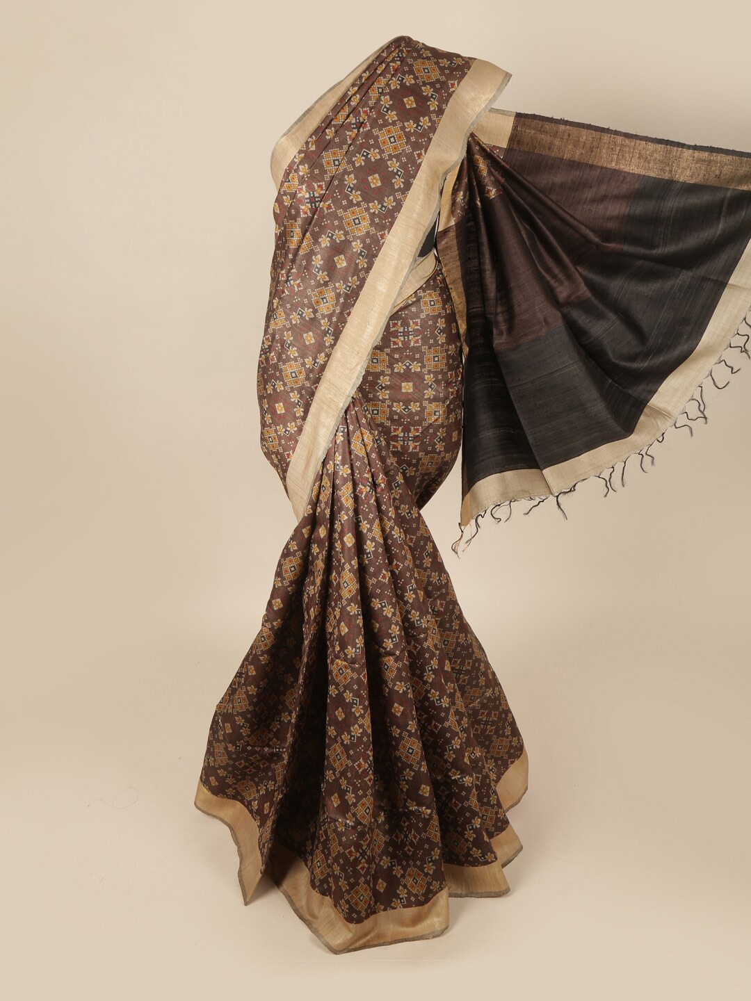 

Pothys Brown & Beige Ethnic Motifs Art Silk Banarasi Saree