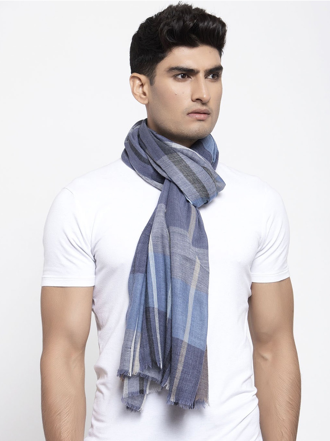 

Calvadoss Men Blue & White Checked Woolen Muffler