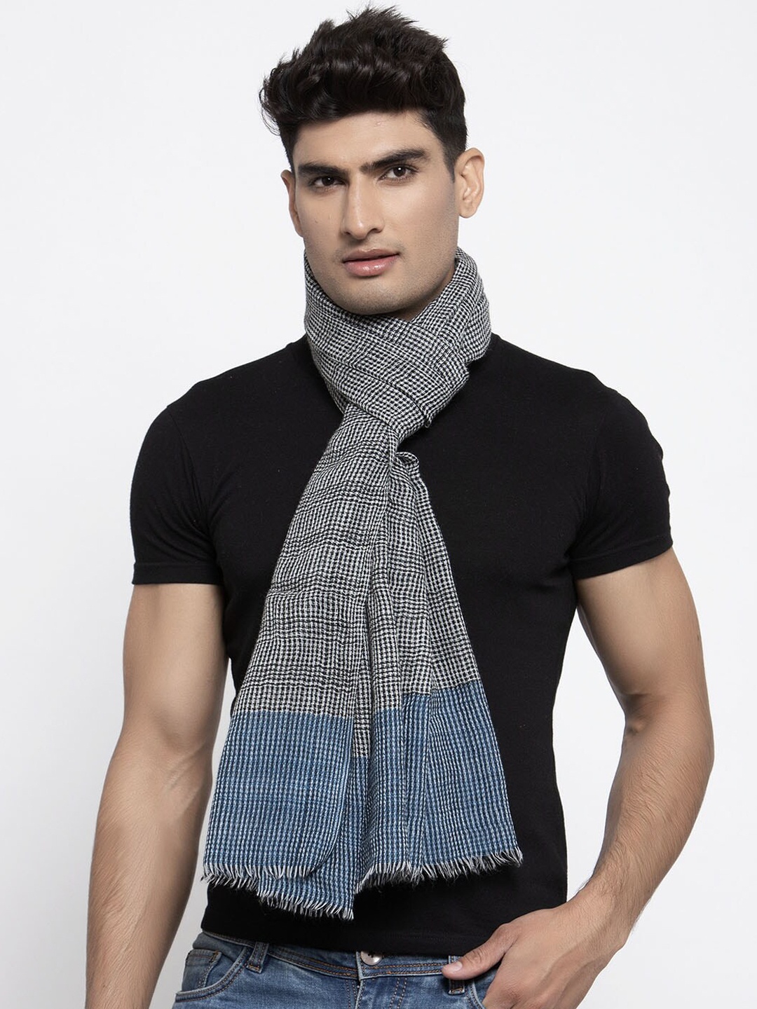 

Calvadoss Men White & Black Checked Woolen Muffler