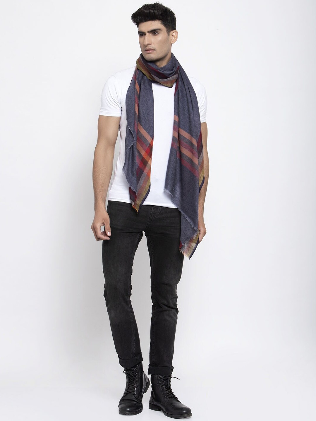 

Calvadoss Men Grey & Red Striped Woolen Muffler