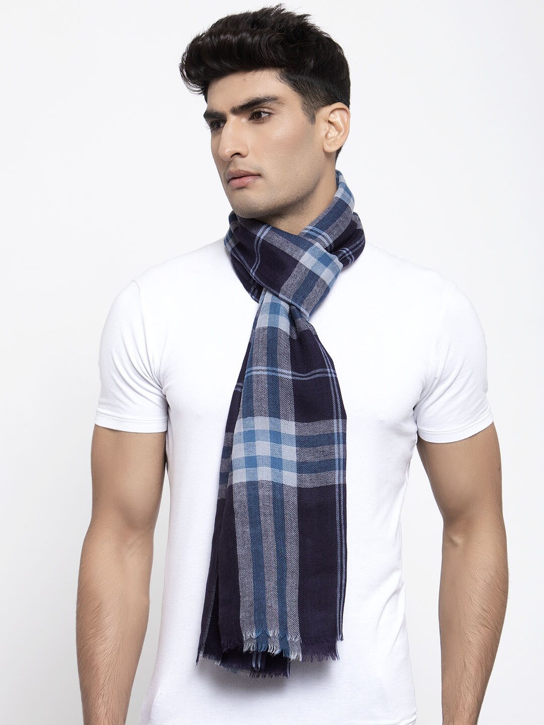 

Calvadoss Men Blue & White Checked Woolen Muffler