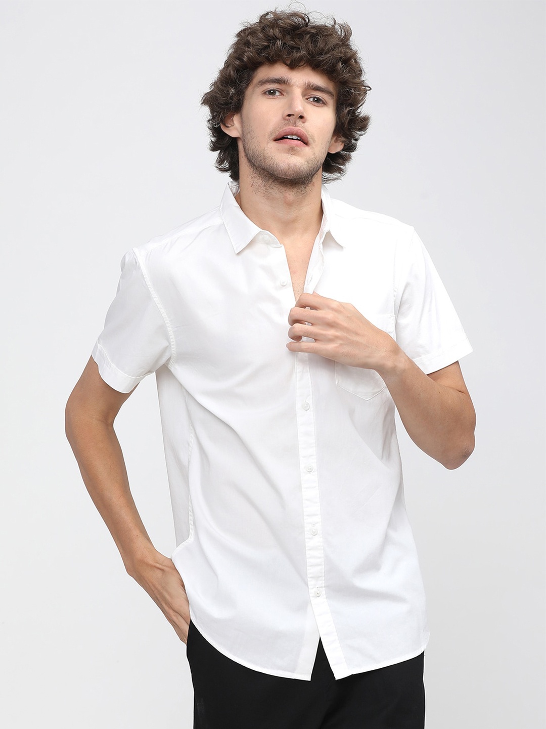 

HIGHLANDER Men White Slim Fit Opaque Casual Shirt