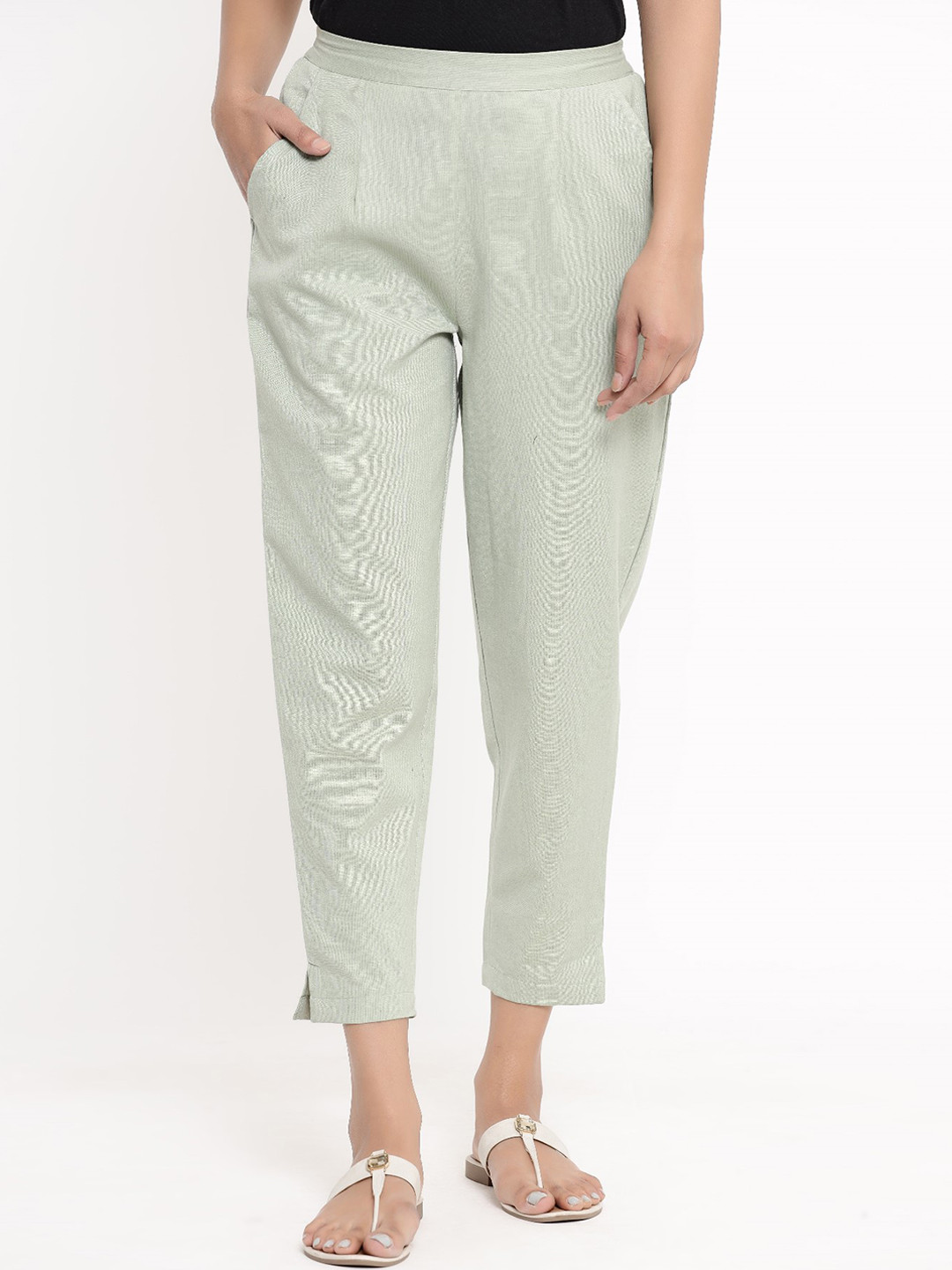 

Fusion Threads Women Green Printed Classic Pleated Peg Trousers